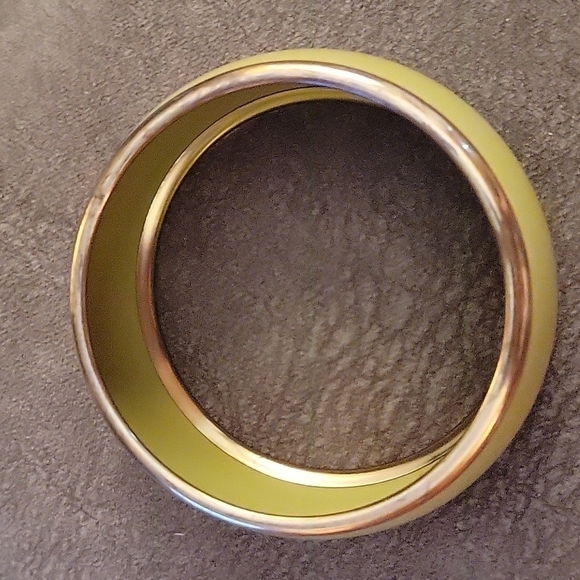 VTG 1960s Avocado Green Chunky Wide Brass Bangle Bracelet - Picture 3 of 7